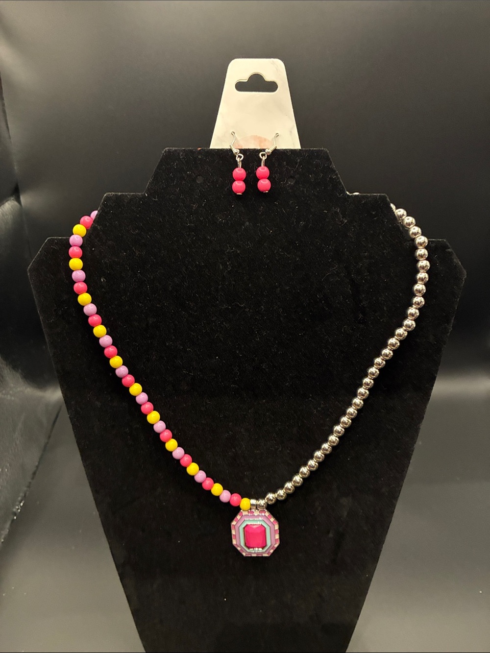 Two-Tone Pink & Yellow Beaded Necklace with Pink Pendant and Earrings - Picture 1 of 3